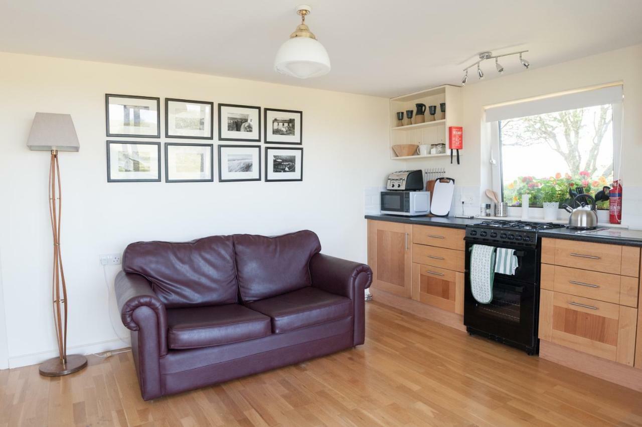 The Wild Atlantic Hideaway Apartment Clonakilty Exterior photo