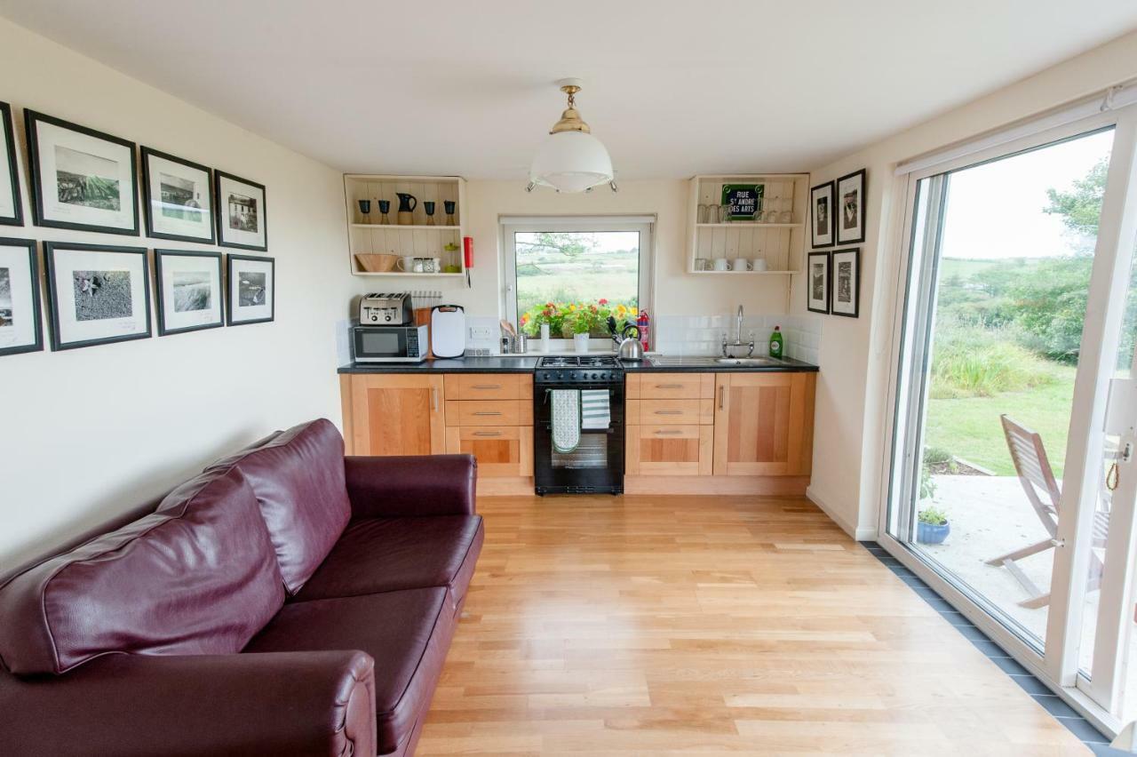 The Wild Atlantic Hideaway Apartment Clonakilty Exterior photo